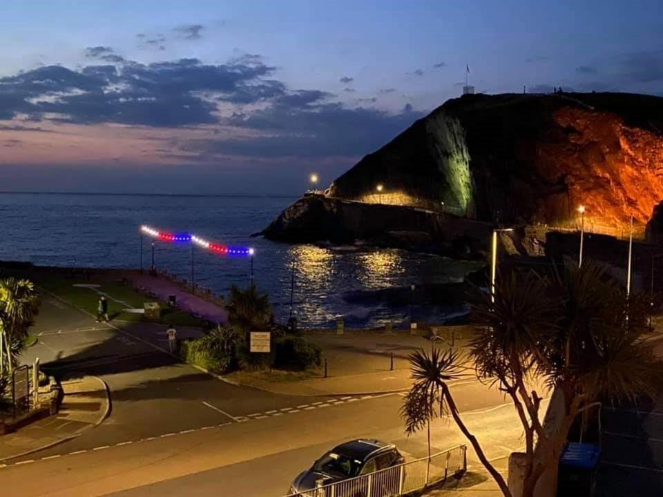 3 The View Apartments Ilfracombe - Hot Tub, Parking, Lift, Ev エクステリア 写真
