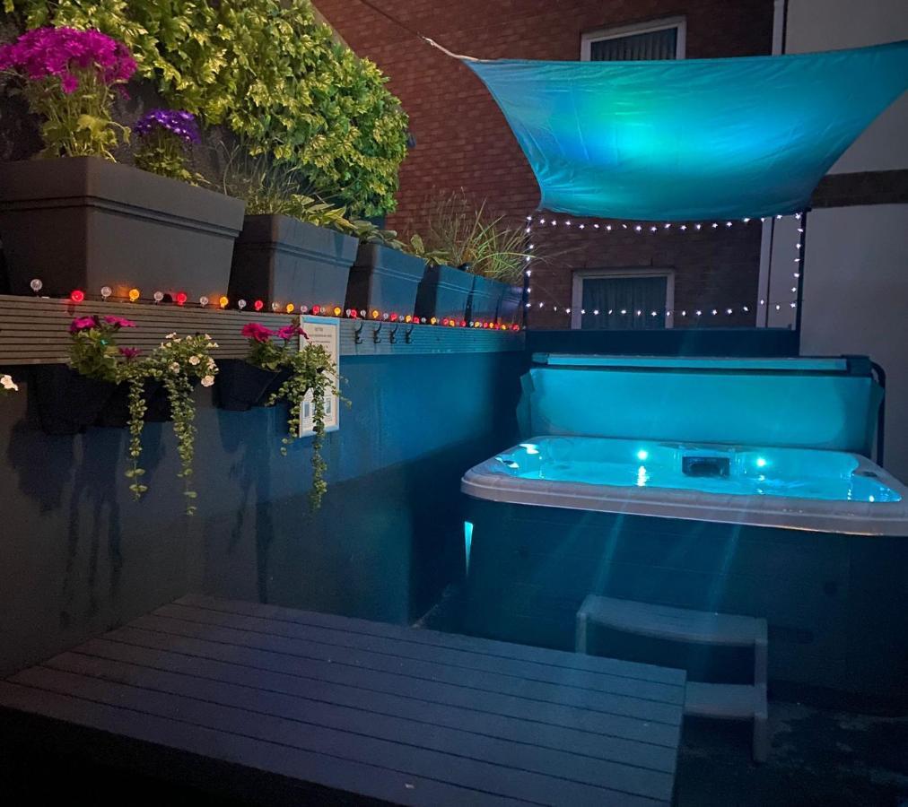 3 The View Apartments Ilfracombe - Hot Tub, Parking, Lift, Ev エクステリア 写真
