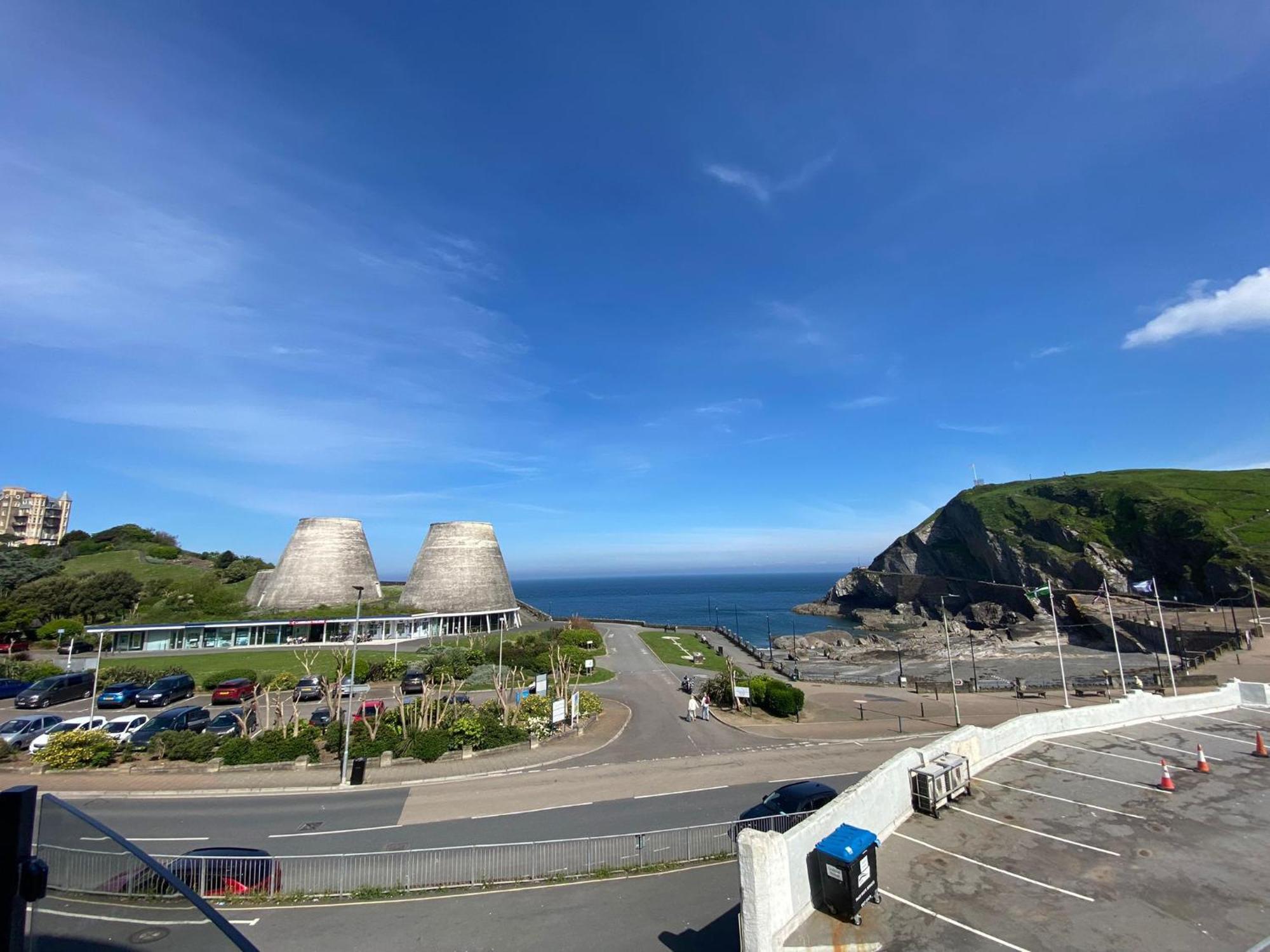 3 The View Apartments Ilfracombe - Hot Tub, Parking, Lift, Ev エクステリア 写真