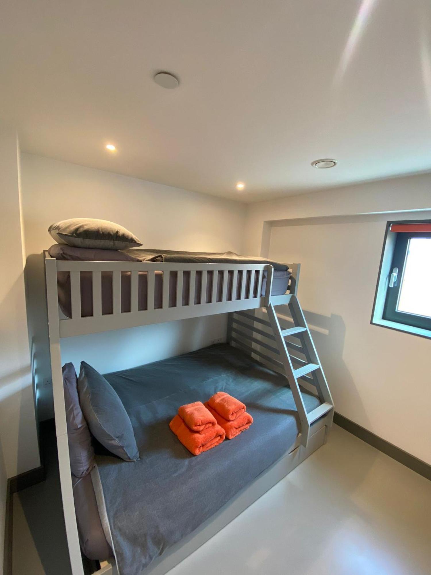 3 The View Apartments Ilfracombe - Hot Tub, Parking, Lift, Ev エクステリア 写真